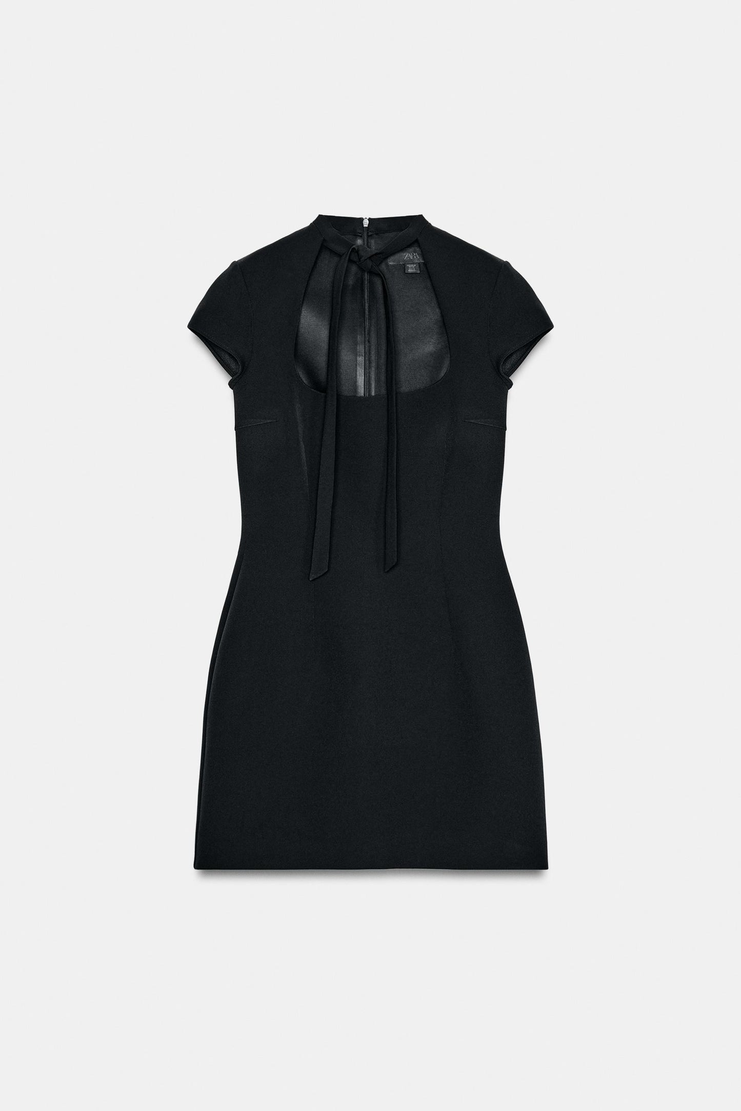 #020C0E, Noir