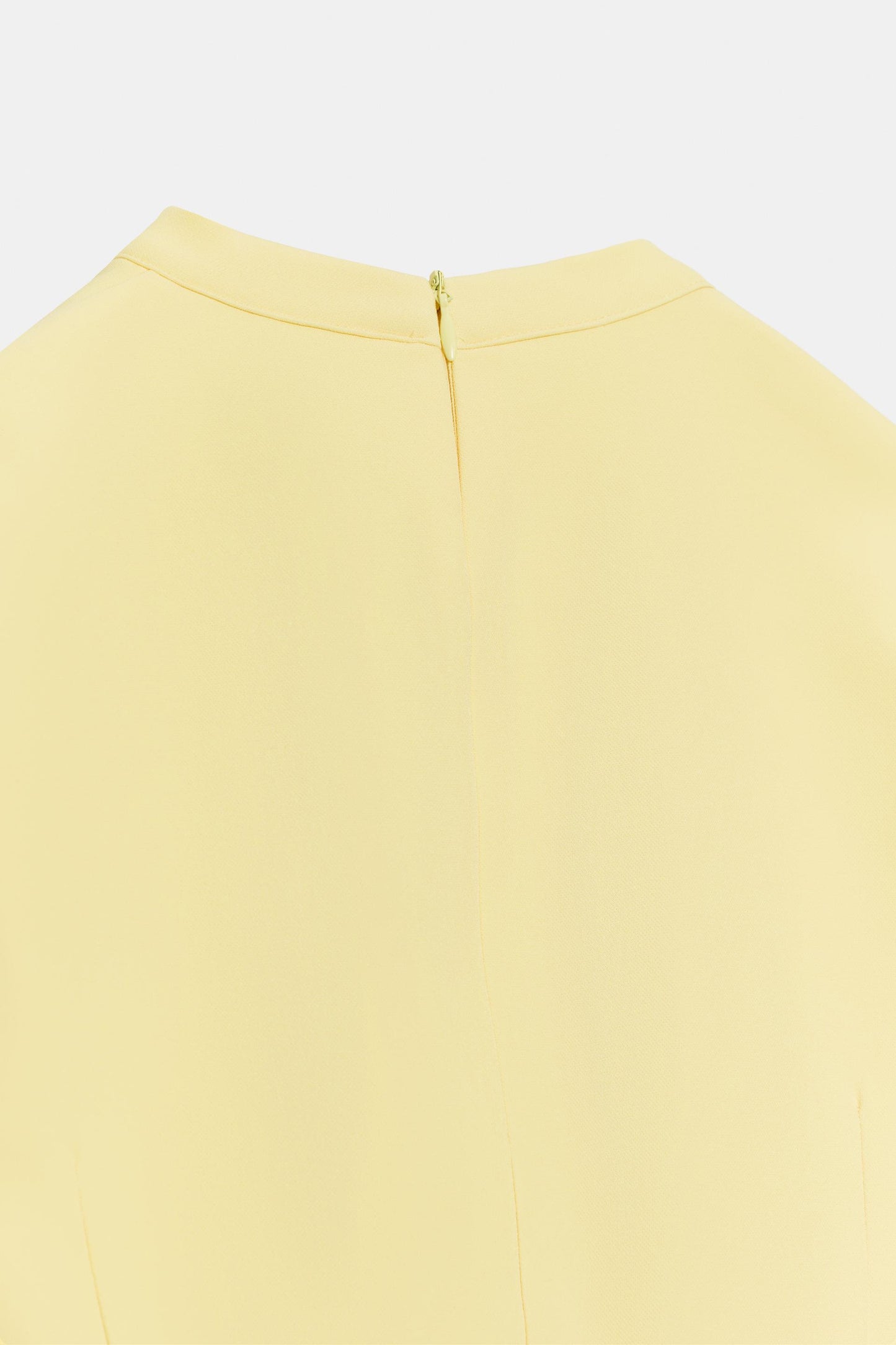 #FFF6BE, Jaune